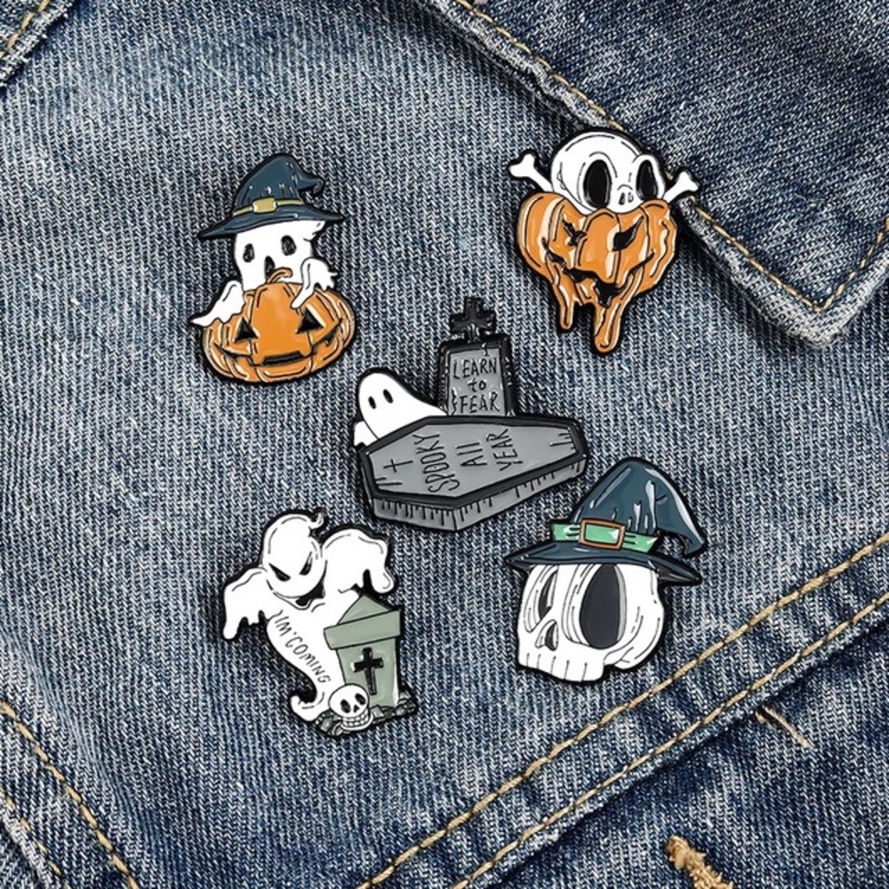 Goth Coffin Grave Ghost “Learn To Fear Spooky All Year” Metal Enamel Pin Brooch - Picture 4 of 8